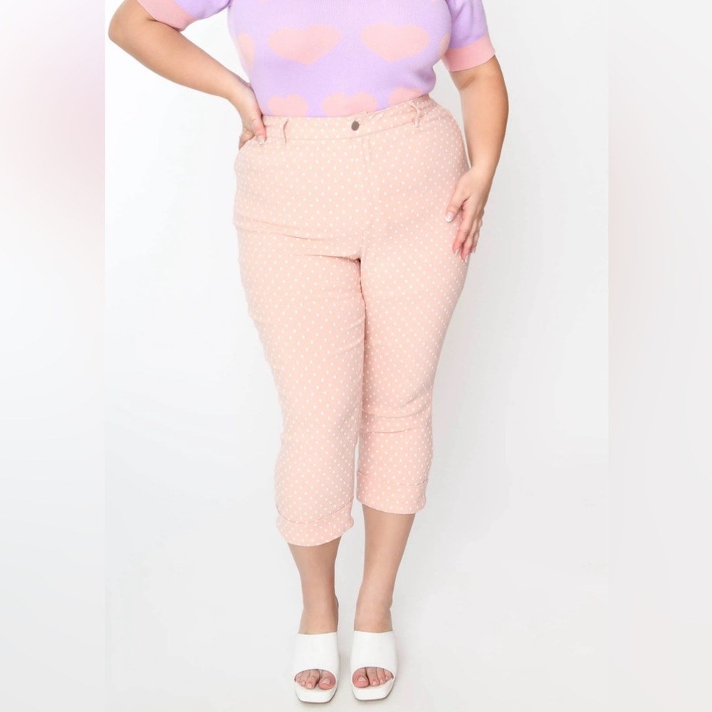 Unique Vintage Plus Size Pink & White Pin Dot Heart Pocket Rachelle Capri Pants